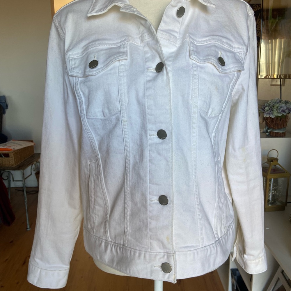 a.n.a Jean Jacket NWOT white Classic Design and Relaxed Fit